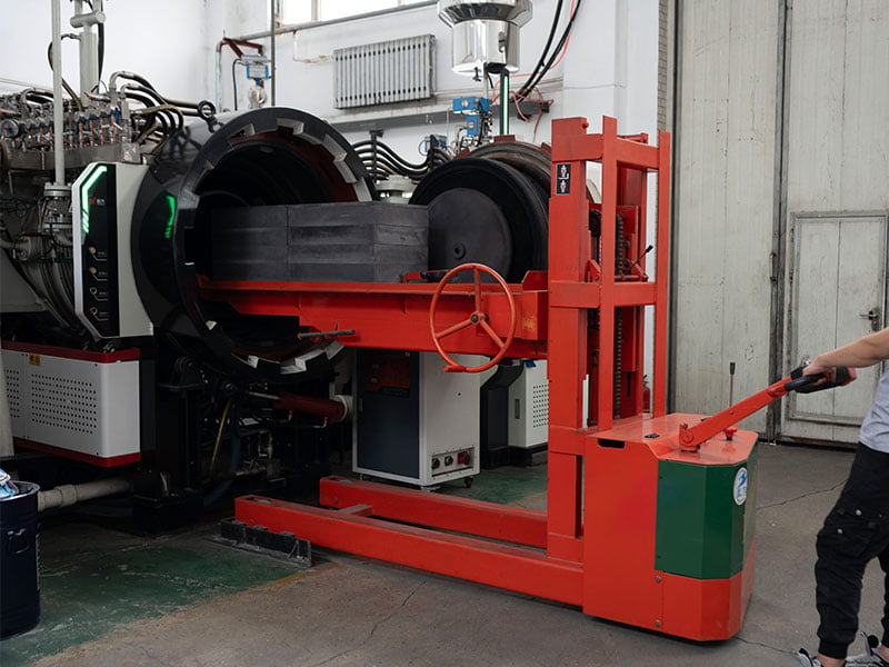Powder metallurgy pressing operation
